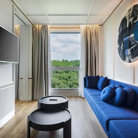 Hotell Tres Reyes 4*