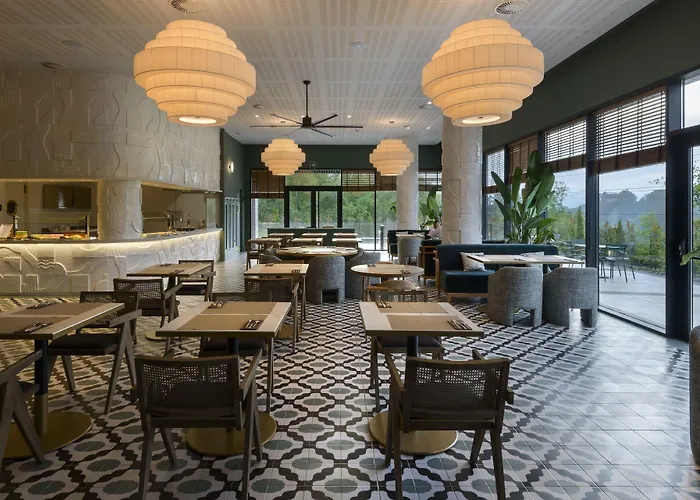 Tres Reyes Hotell 4*