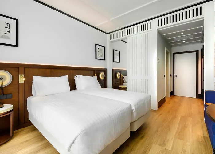 酒店 Tres Reyes 圣塞瓦斯蒂安