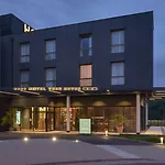 Tres Reyes Hotel 4*
