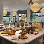 Hotel Tres Reyes 4*