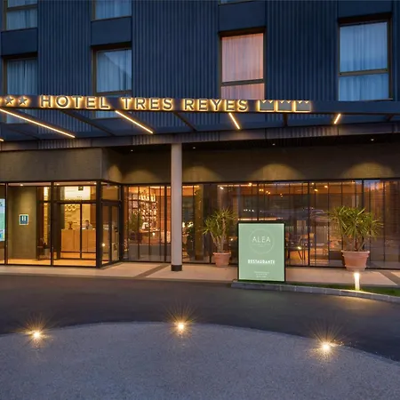 Tres Reyes ホテル
