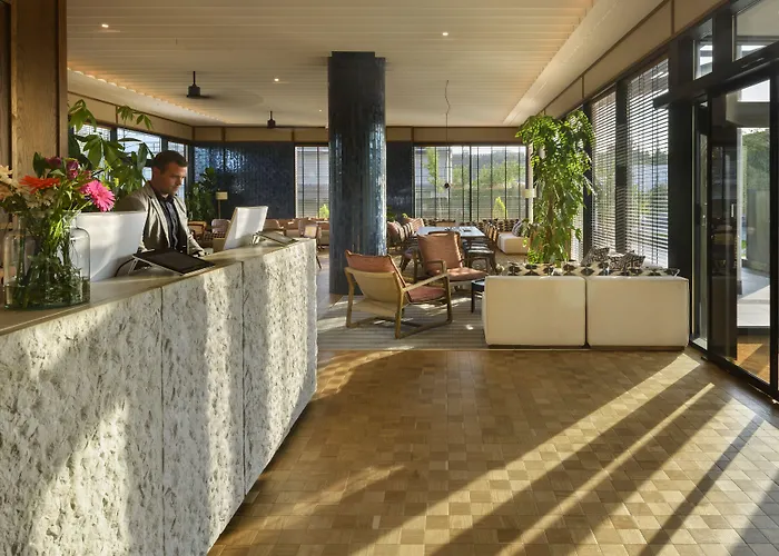 Tres Reyes 4* サン・セバスティアン